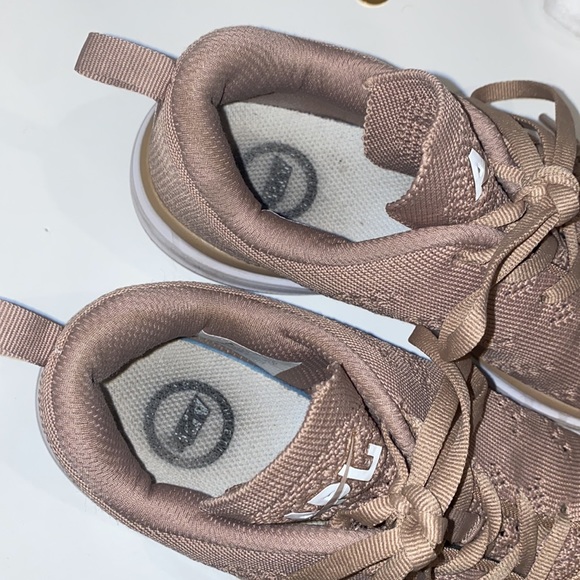 APL Women's TechLoom Pro - Picture 6 of 8